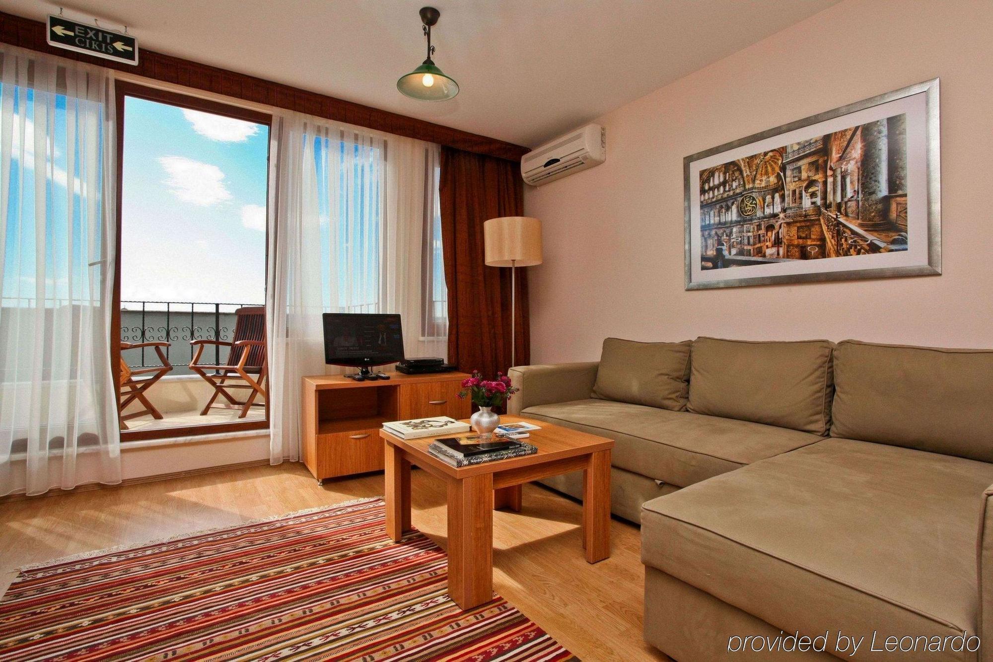 Three Apples Taksim Апарт-отель 3*