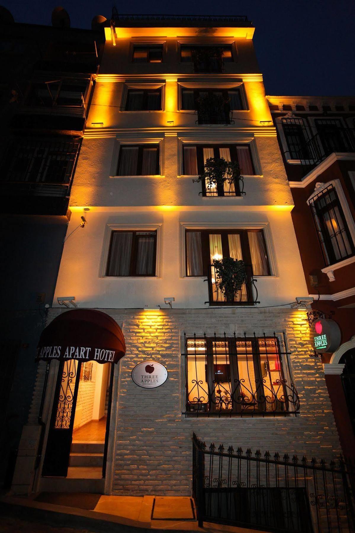 Three Apples Taksim Стамбул